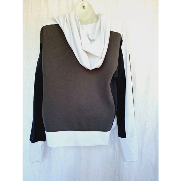 Women's Under Armour Hoodie Gray White Size M rival Terry colorblock y2k - Picture 5 of 7